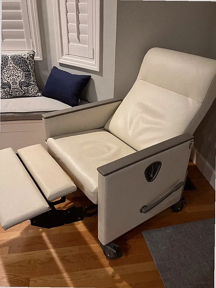 4 position clinical recliner chair