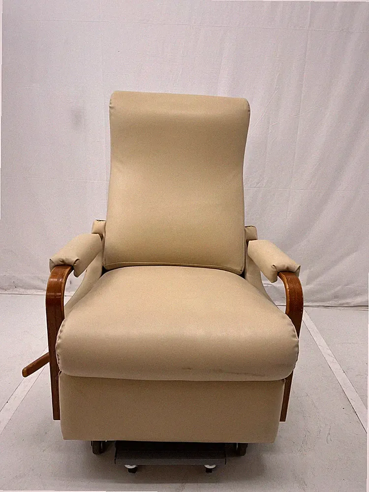 La-Z-Boy Medical Recliner (Tan)