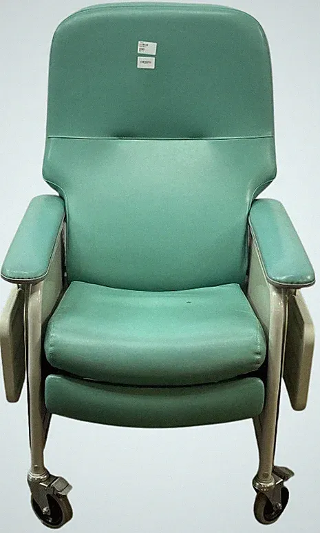 LUMEX MEDICAL CLINICAL CARE RECLINER