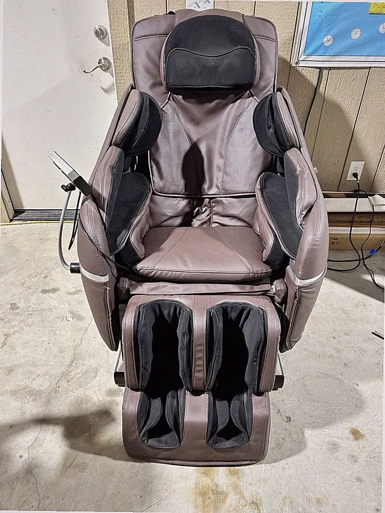 Medical Breakthrough 8 Massage Chair Plus